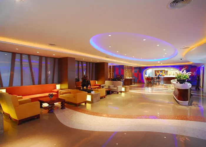 Hip Hotel