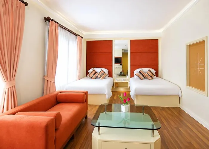 Hip Hotel