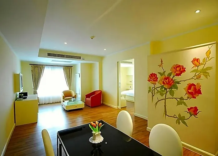 Hip Hotel