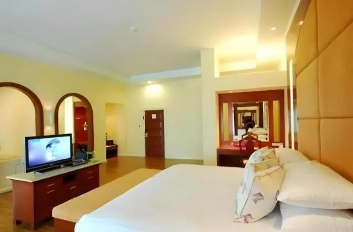 Hotel Hip 4*