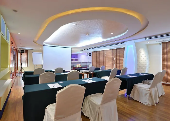 Hip Hotel 4*