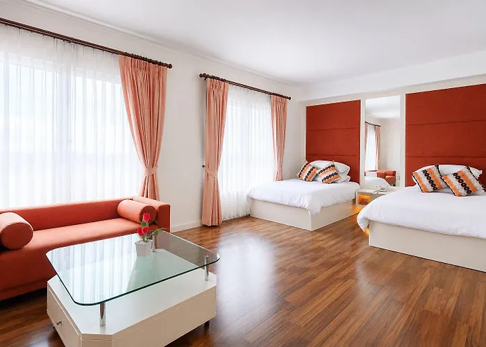 Hip Hotel 4*