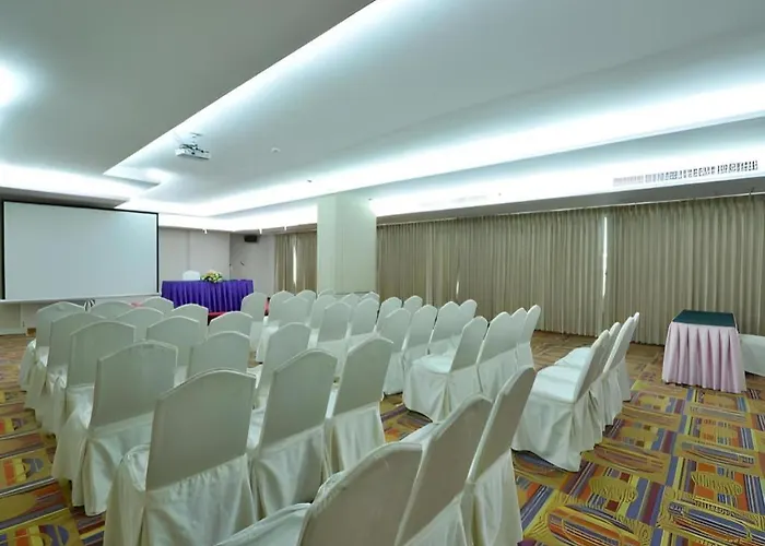 Hip Hotel 4*