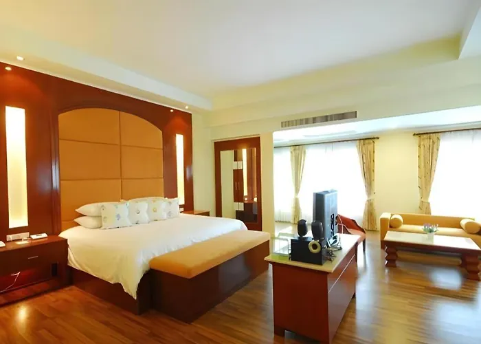Hip Hotel 4*